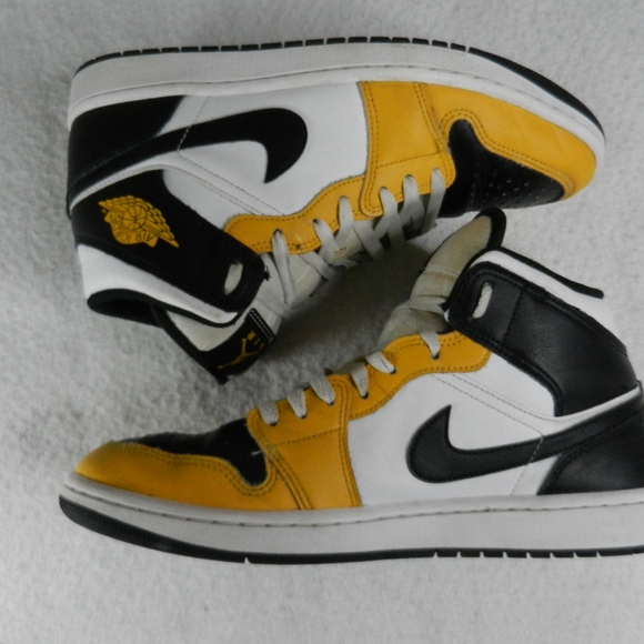 Nike Air Jordan 1 Mid Yellow Ochre Size 10  Basketball Sneakers DQ8426-710 Men's - Picture 10 of 10